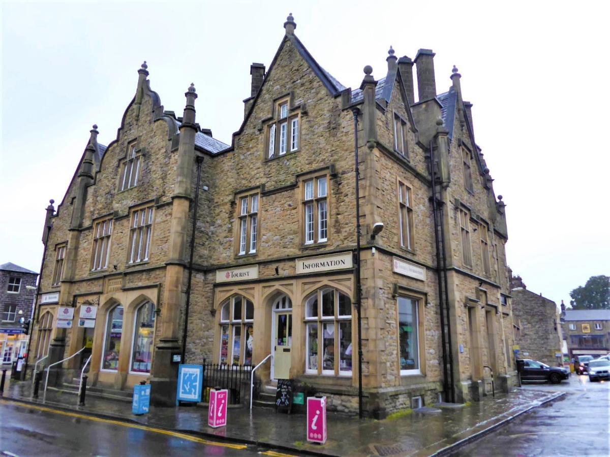 Town Hall Lofts, Settle Exterior foto